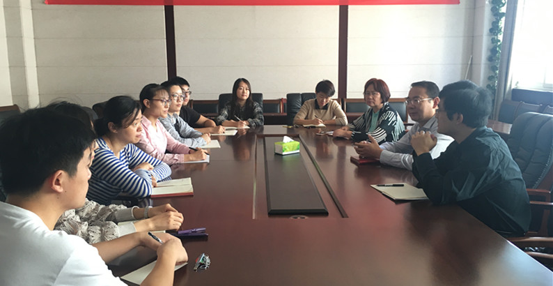 bwin必赢召开2018级博士新生座谈会.jpg