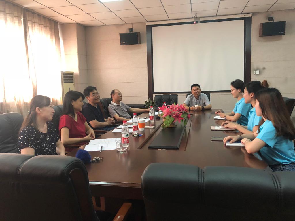bwin必赢举办“优秀夏令营”座谈会.jpg